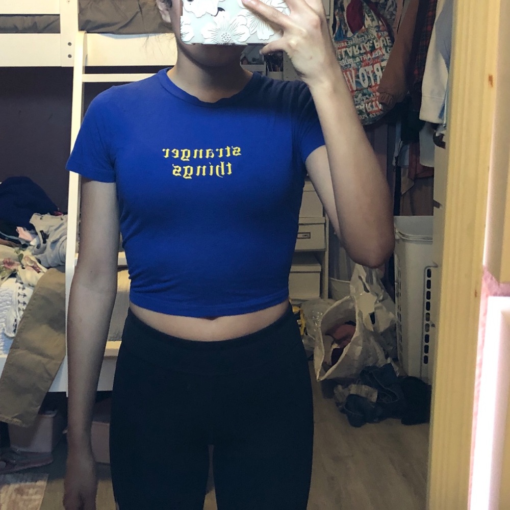 Stranger Things cropped tee